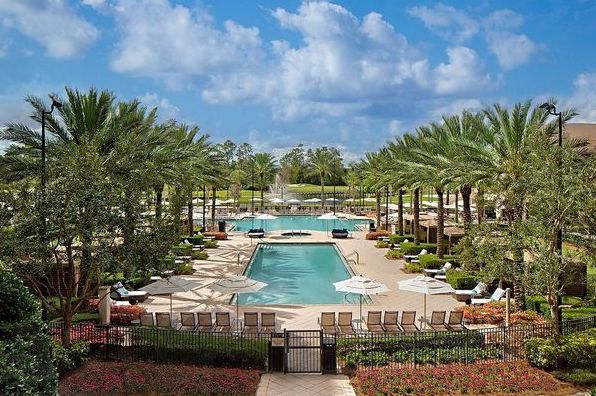 10 лучших бассейнов в отелях Walt Disney World, рейтинг