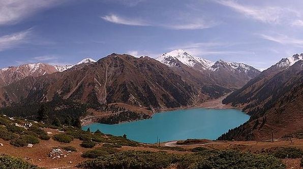 Велике Алматинське озеро: що потрібно знати, як доїхати