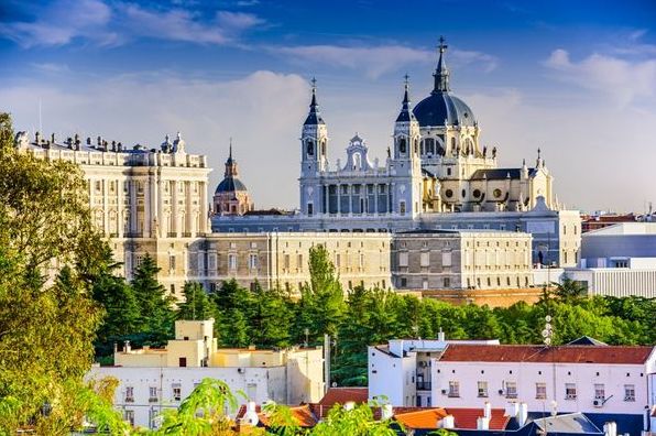 Однодневная поездка в Саламанку из Мадрида: как провести день в золотом городе