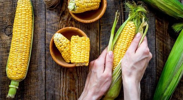 9 найсмачніших страв із кукурудзою в качанах