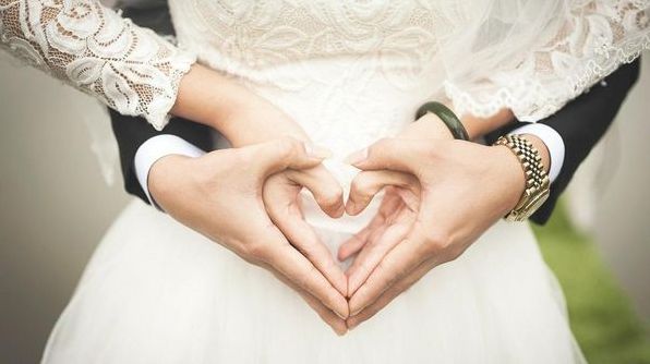 Весільні прикмети та забобони: що вони означають