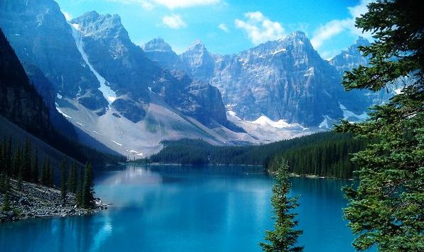 10 причудливых придорожных достопримечательностей вокруг Великих озер (с канадской стороны)