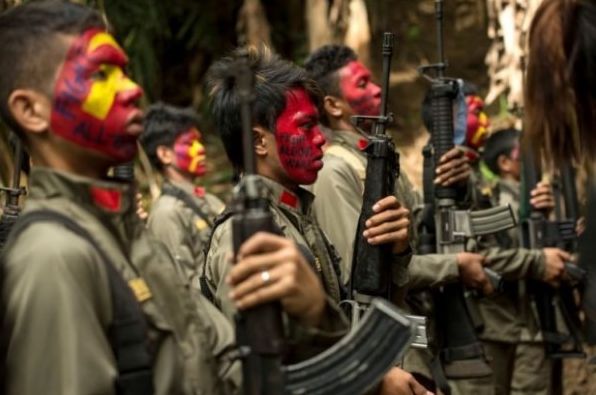 Крихкі надії на мир: Уряд Філіппін і комуністичні повстанці намагаються знайти спільну мову