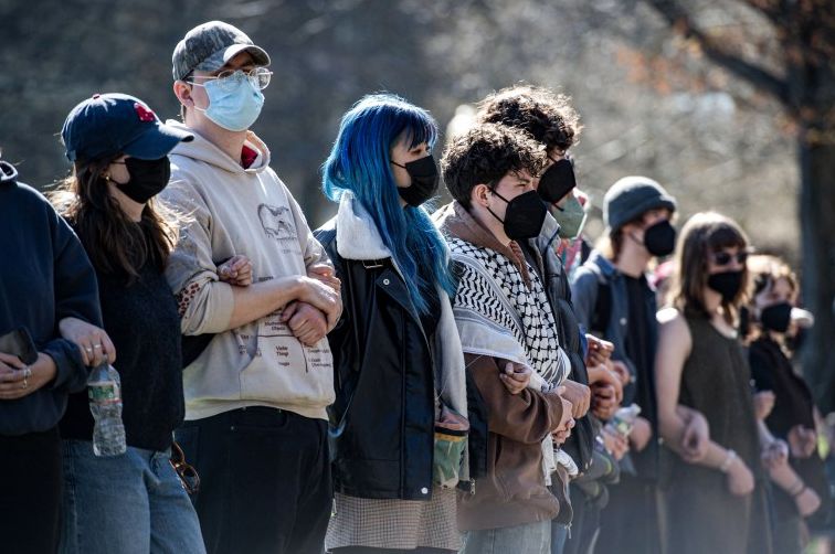 Близько 100 осіб затримано після пропалестинської акції протесту в Північно-Східному університеті