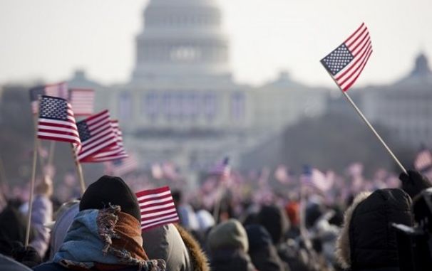 Політичні гойдалки в США: Корі Буш програє праймеріз